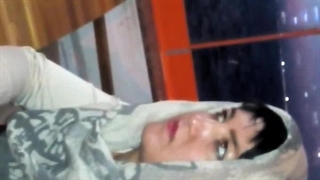 حمیده داخل کافه جزیره پروتز دندان