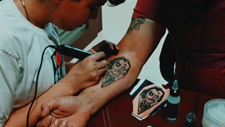 اجرا هنرجو دوره خصوصی روی مدل زنده(میلادفراهانی)تهران سعادت آباد