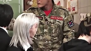 لینو (یکی تو کمپانی بم گفت گربه کپل و چاق.....) کپشن