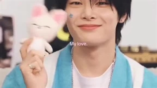 تولدت مبالک نون کوشولوی استی تو هرچقدر بزرگ شی بازم همون بچه نون کوشولو موشولوی 17 ساله ی استی ای^^خیلی خیلی دوست دارم