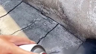 چسب ترکیبی عایق استخربرای رفع نشتی آب استخرتا۴۰سانت در روز۰۹۱۱۶۱۰۴۵۳۲درمازندران _نور چمستان..