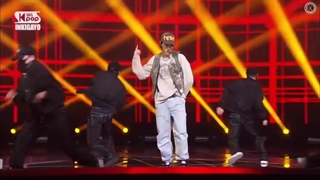 ویدیو اجرای Domino کای با زیرنویس فارسی چسبیده