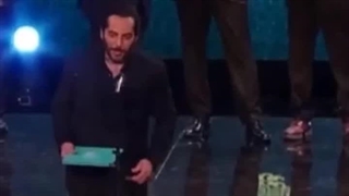 نوید پورفرج: کاش این جایزه را زمانی می‌گرفتم که حال مردم بهتر بود