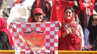 اعتراض بانوان هوادار به عدم حضور در ورزشگاه