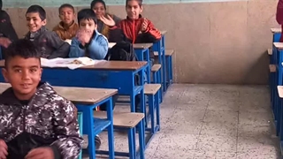 جشن دبستان پسرانه دولتی مجید راهبی با اجرای رزیتا دغلاوی‌ نژاد (خاله فرشته مهربون)