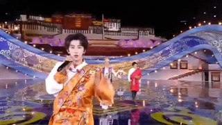 نمایش زیبایی مسحورکننده جامه های تبتی در شب‌نشینی جشن فانوس 2025 سی ام جی