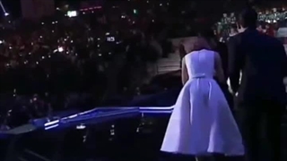 بنگتن اینجورین که داداش ما سولو مولو نداریم یا همه باهم یا هیچکس