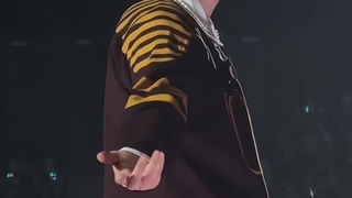 "دستتو بده" ㅠ--ㅠ