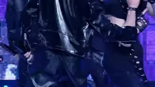 فنکم هان در اجرای آهنگ chk chk boom از استری کیدز ( درخواستی )