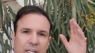 گنج بغل دستته حالیت نیست ( ویدیو کلیپ شعر ای بر سر گنج وز گدایی مرده )