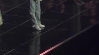 وای :)) آهنگ Cover Me رو لایو اجرا کردن و خدای من کیم سونگمین...؟؟؟؟