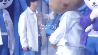 یکی کوکا رو از دست مینهو و لیبیت نجات بده