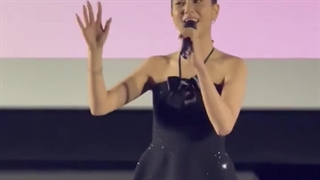 جیسو در فن میتینگ "سو در عشق".