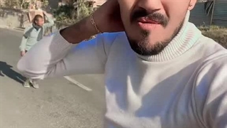 این همه حرص خوردید از اینکه تو فن میتینگ نیستید الان یکم بخندید.......