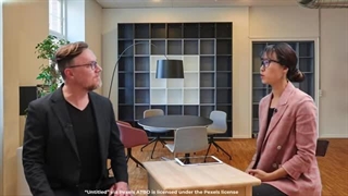 English for Tourism Professionals: Dialogue: Tour Guide Tom Introduces Himself