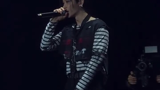 کات کامل اجرای Hold my hands