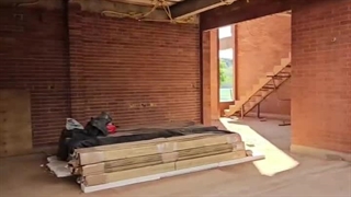 ساختمان اجرا شده با آجر پازلی