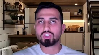 هه هه هه دوست من که زبان فارسی رو نمیفهمید الان داره اونجا پزشکی میخونه!!