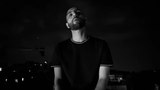 فری‌استایل فدائی - می‌چرخه دنیا 