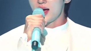 سونجه از سریال اومد بیرون و برامون تو ماما آهنگش رو اجرا کرد .:))دونده_دوست_د