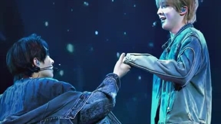 این مومنت جدید یونهو و مینگی رو نمیتونم::مینگی خواستگاری کردددددد خدایا اشکککک