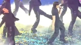 زیبایی میبینم...