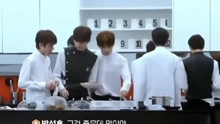 اینجا دقیقا قبل اجرای اخرشون در آیلند بود که هر7 عضو در آشپرخونه بودن و دقیقا همین 7 عضو شکمو به عنوان انهایپن انتخاب شدن...