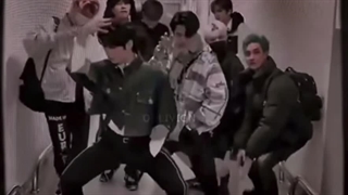 تیک تاک های اغشته به اسید استری کیدز