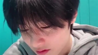 کامنت: ”میخوام برم دیت اما نمیتونم کسی رو پیدا کنم..........