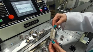 دستگاه بسته بندی ویفر پیروزپک: راه حلی خلاقانه