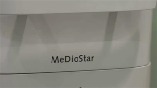 اتاق مخصوص لیزر با محیط آرام و بهداشتی در کلینیک نوین ایرانا