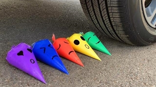 ماشین در مقابل توپ‌های غول پیکر با چیزهای ترد نرم خردکننده و آزمایش ماشین کوکاکولا، اسپرایت، فانتا