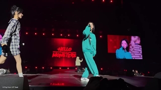 ساندچک بیبی مانستر در تور Hello monsters در لس آنجلس