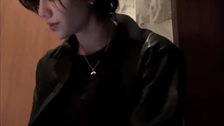 ولی کاور این پسر از خود بیلی قشنگتر بود:))))