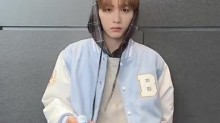 اگه بوی نکست دور تو دانشگاه باشه چه رفتارایی می‌کنه....بالا رو ببین منو نبین که