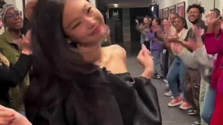 سورپرایز کردن جنی !!!!