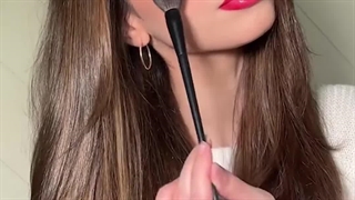 رژگونه گلوویش هدی بیوتی 