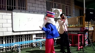 اجرای جشن مدرسه با حضور عمونوروز 09339636461