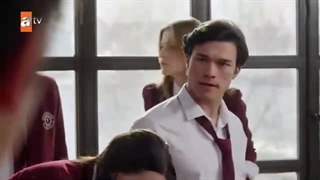 دانلود سریال گل های برفی قسمت 8 با زیرنویس فارسی