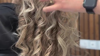 آموزش فر کردن مو با بابلیس از مرکز فر موی سیمین