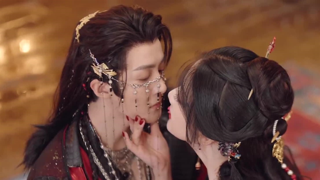 Love behind the Mask2025