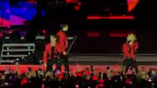 کات کامل اجرای "Domino" در روز اول کنسرت dominATE سانتیاگو