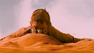 بخشی از فیلم مکس دیوانه جادهٔ خشم Mad Max Fury Road