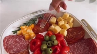 چیدمان خوراکی ها در یخچال