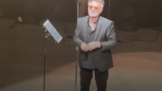 قدرت صدای معین بدون میکروفون رو ببینید