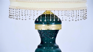 آباژور رومیزی با بدنه بلوری پارس لوستر فراهانی