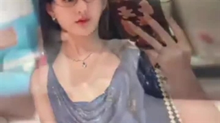 حوصله سر رفته بود گفتم کلیپ درست کنم از لوسی