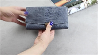 معرفی و آنباکس کیف پول زنانه چرم طبیعی مدل P103 از برند چرم آتریس