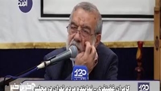 غضنفری: همتی لیاقت ماندن در وزارت اقتصاد را نداشت