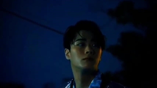 دلم براش تنگ شده اخه دو سال ده روز شده که برای همیشه رفت / مونبین